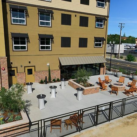 Oxford Suites Paso Robles Exterior foto