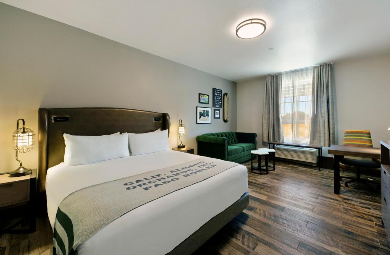 Oxford Suites Paso Robles Exterior foto