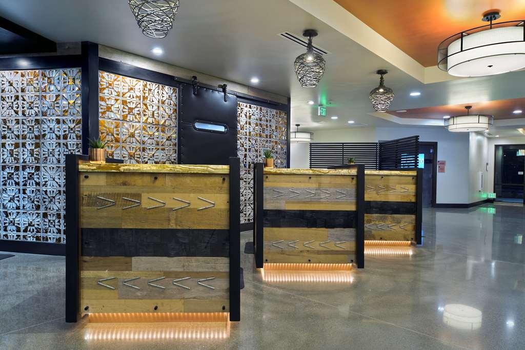 Oxford Suites Paso Robles Interior foto