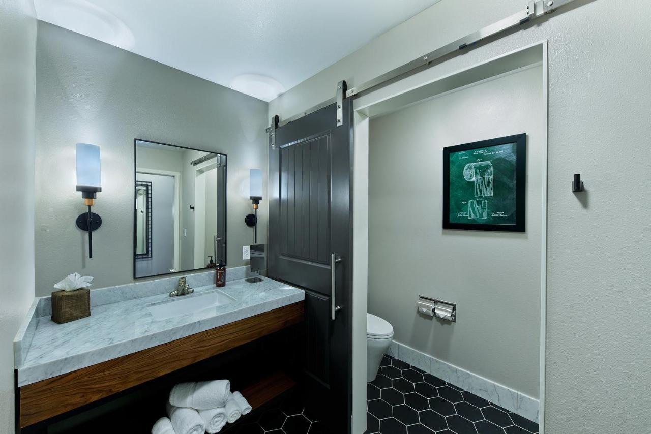 Oxford Suites Paso Robles Exterior foto