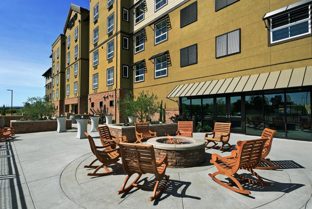 Oxford Suites Paso Robles Exterior foto