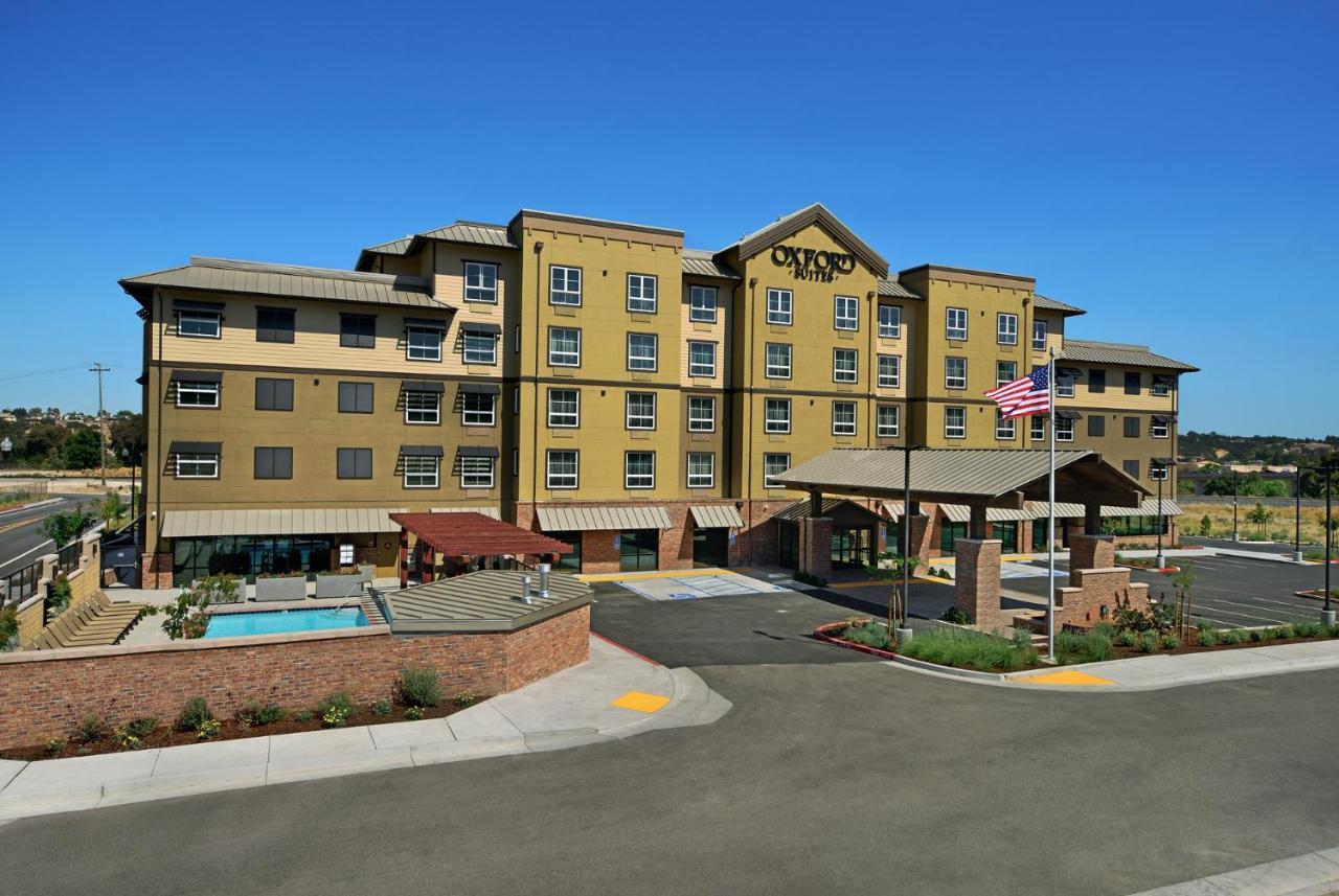 Oxford Suites Paso Robles Exterior foto