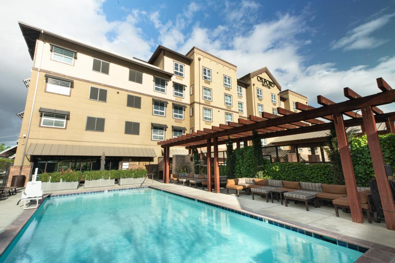 Oxford Suites Paso Robles Exterior foto