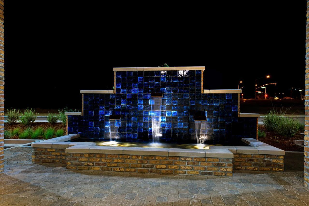 Oxford Suites Paso Robles Exterior foto